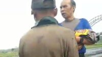 Menyentuh, Aipda Hendra Lepas Seragam Demi Evakuasi Jasad Bayi Yang di Buang