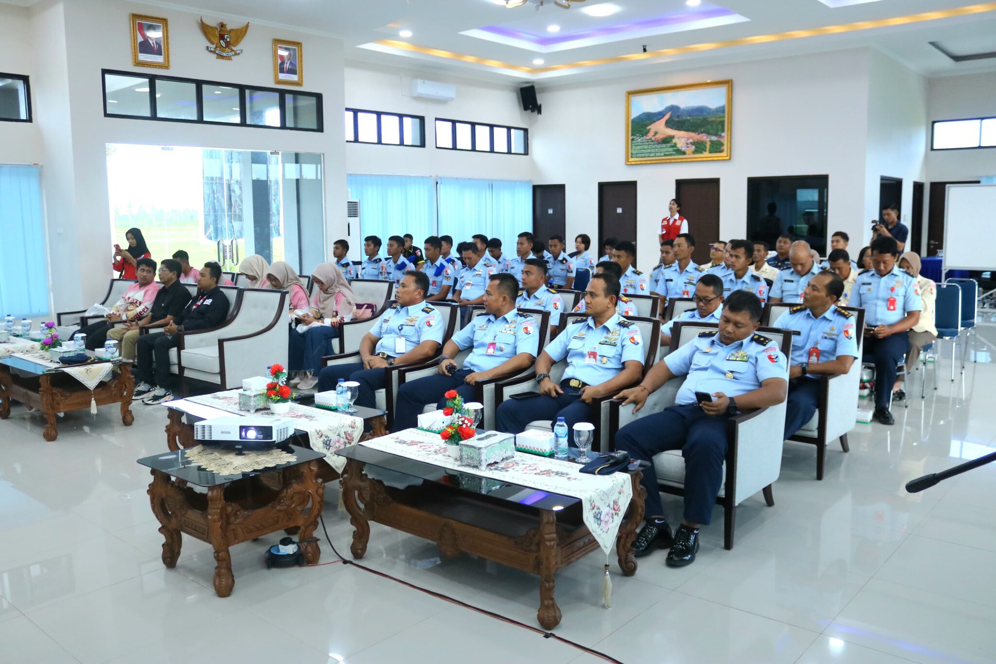 Lanud Raden Sadjad Fasilitasi Diseminasi Nilai Kepalangmerahan bersama PMI Natuna