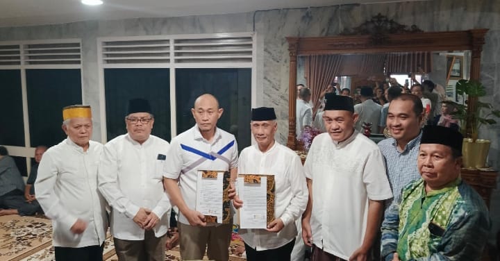 Bacalon Wali Kota H. Rachmat Hidayat dan Bacalon Wakil Wali Kota H. Rustam Effendi Silaturahmi Melakukan Kesepakatan Maju Dalam Perhelatan Pesta Demokrasi 2024