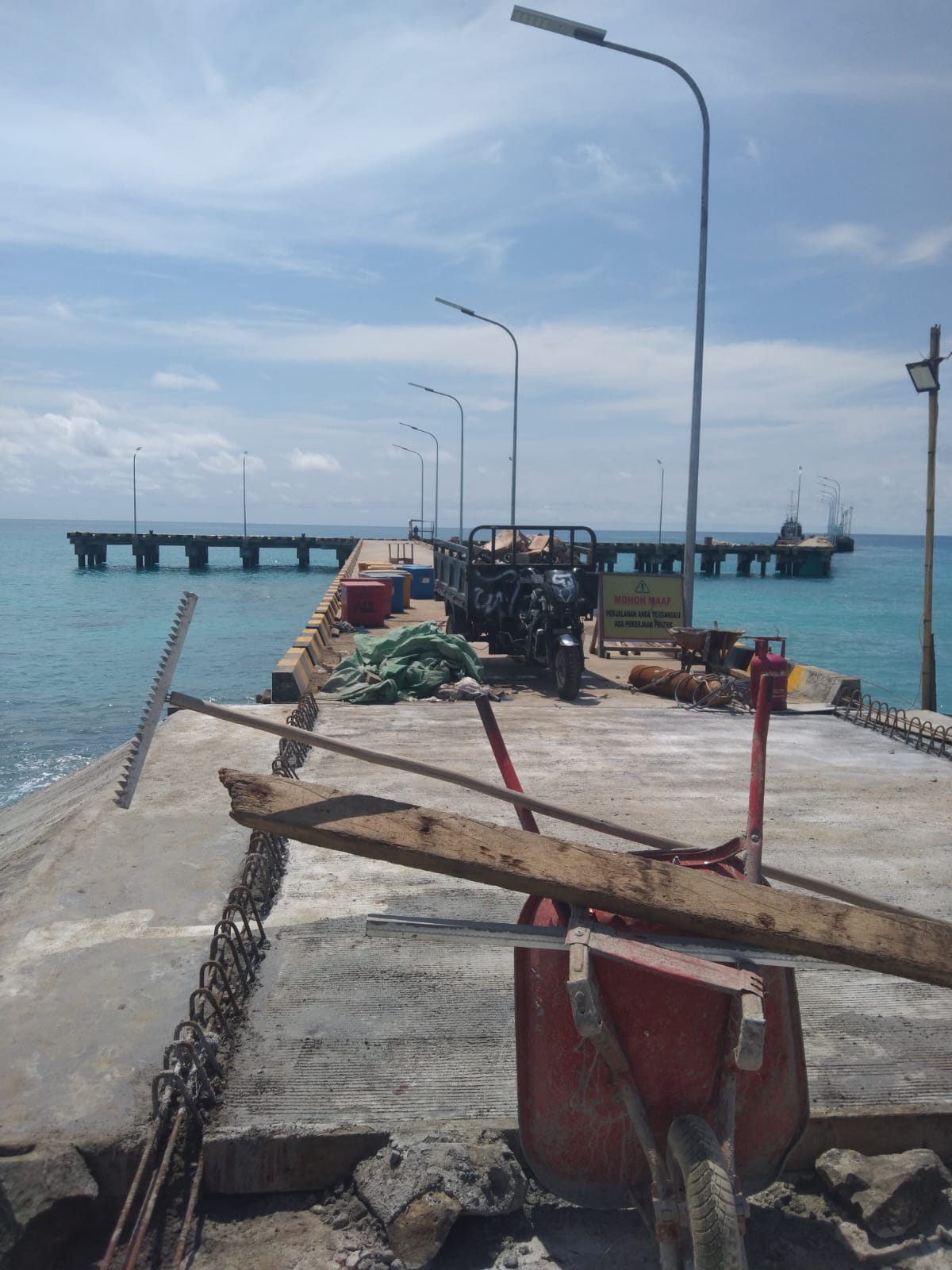 Progres Rehabilitasi Pelabuhan Laut Midai Capai 97%