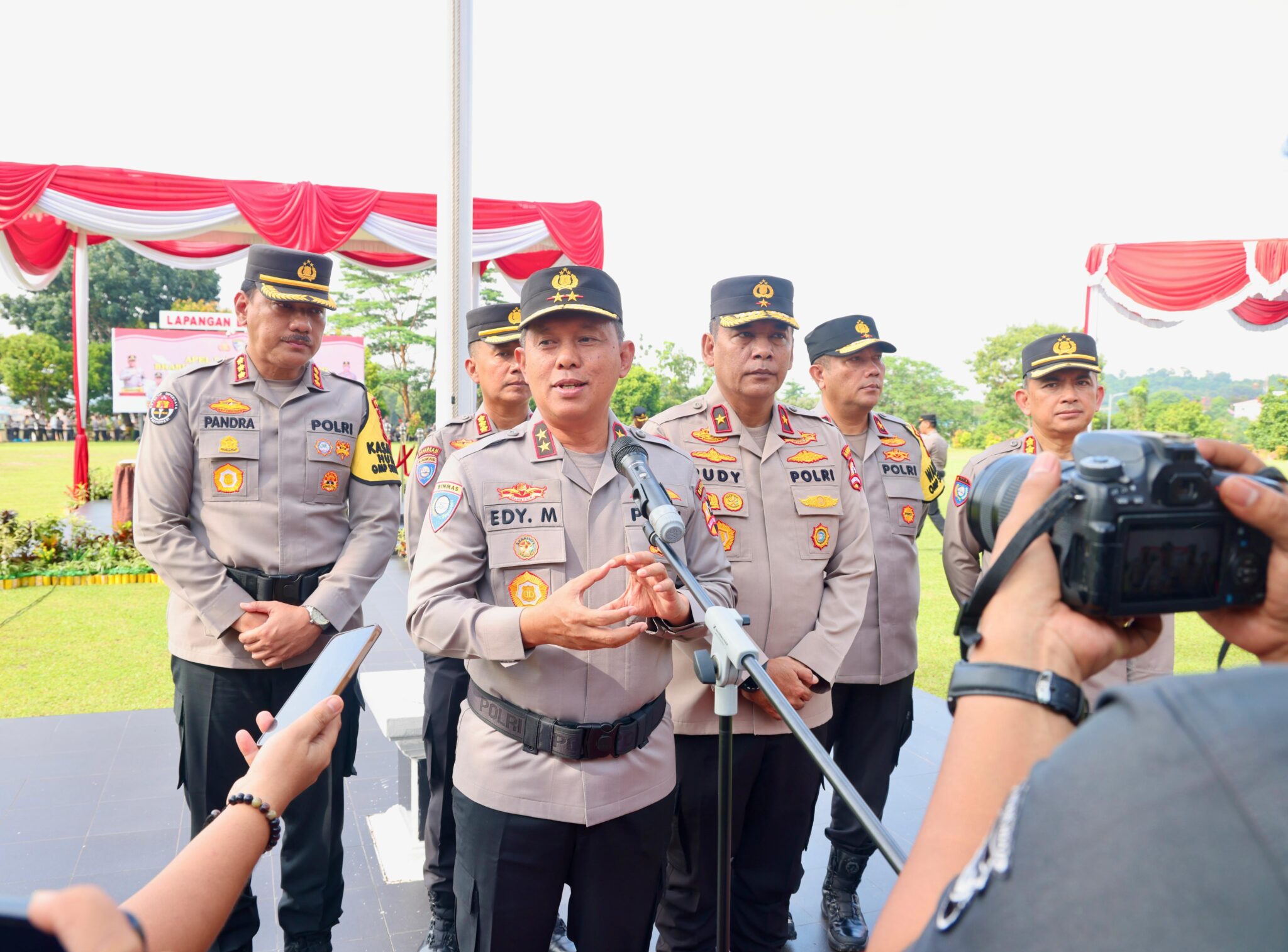 Polda Kepri Gelar Apel Besar Polisi RW ,Bhabinkamtibmas dan Satkamling Tahun 2024