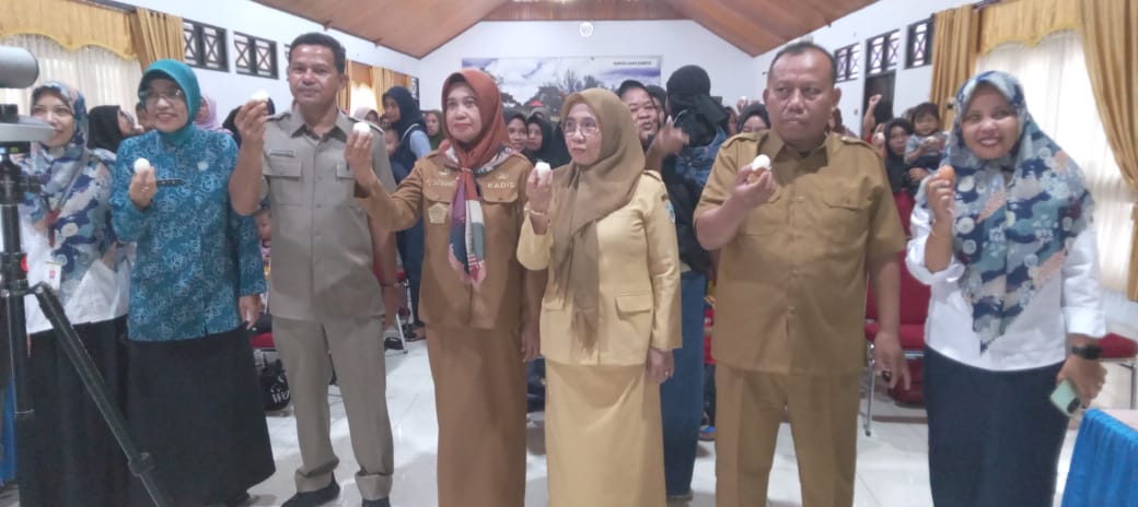 Tekan Angka Stunting Dinas Sosial Inisiasi Gerakan Makan Telur