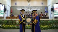 Ketua Muda Tata Usaha Negara Mahkamah Agung Raih Gelar Profesor Kehormatan