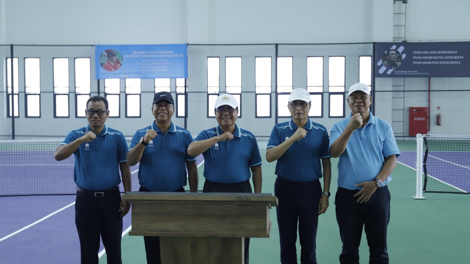 Ketua Mahkamah Agung Prof.Dr.H.M.Syarifuddin,S.H.,M.H Resmikan Lapangan Tenis Mahkamah Agung
