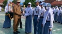 Bupati Ajak Siswa Saling Bantu Jika Ada Teman yang Lagi Susah