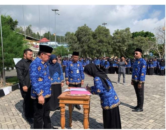 Walikota Ahmadi Zubir Serahkan SK 799 PPPK Kota Sungai Penuh