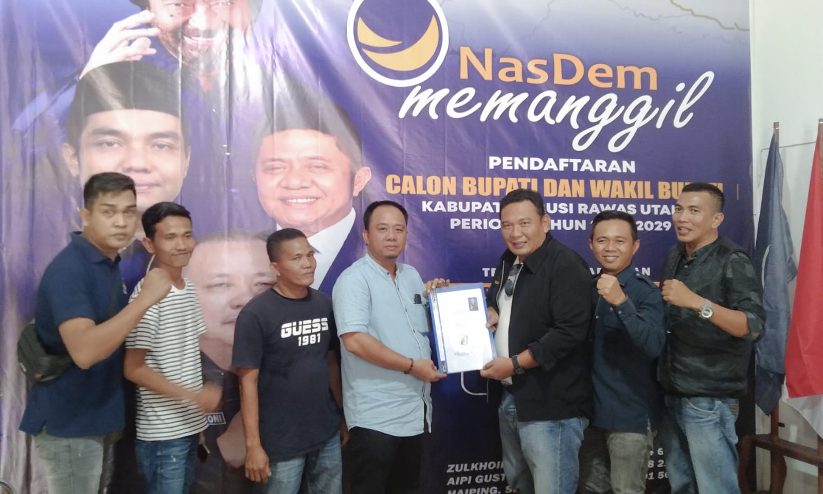 Firsa H. Lakoni Mengembalikan Berkas Pendaftaran Bakal Calon Bupati Kabupaten Musi Rawas Utara