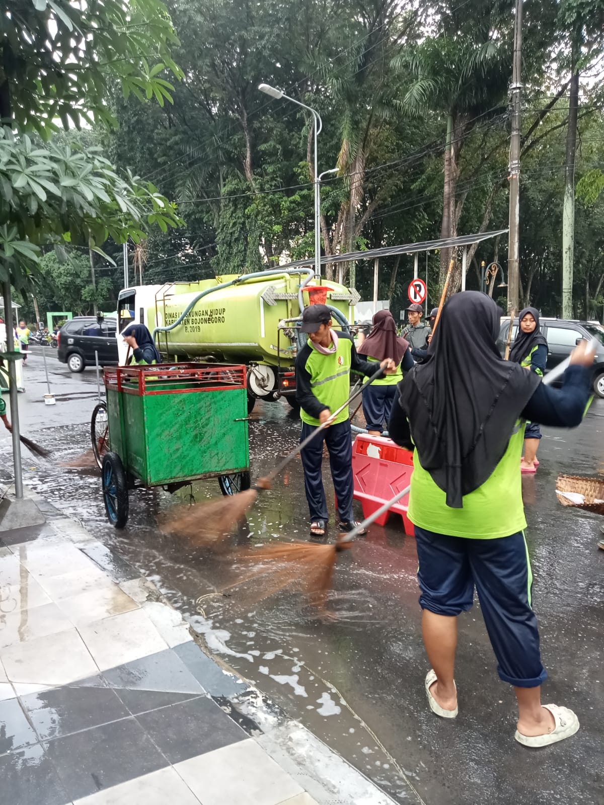 DLH Bojonegoro Kerahkan Tenaga Kebersihan Selama Libur Lebaran Idul Fitri 1445 H, Kumpulkan 490,4 Ton Sampah 