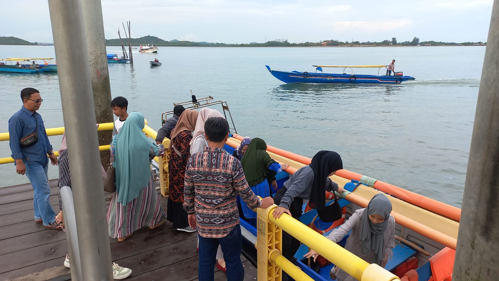 Arus Balik Lebaran H + 4 Hantar Pulau Sekitar Kota Batam