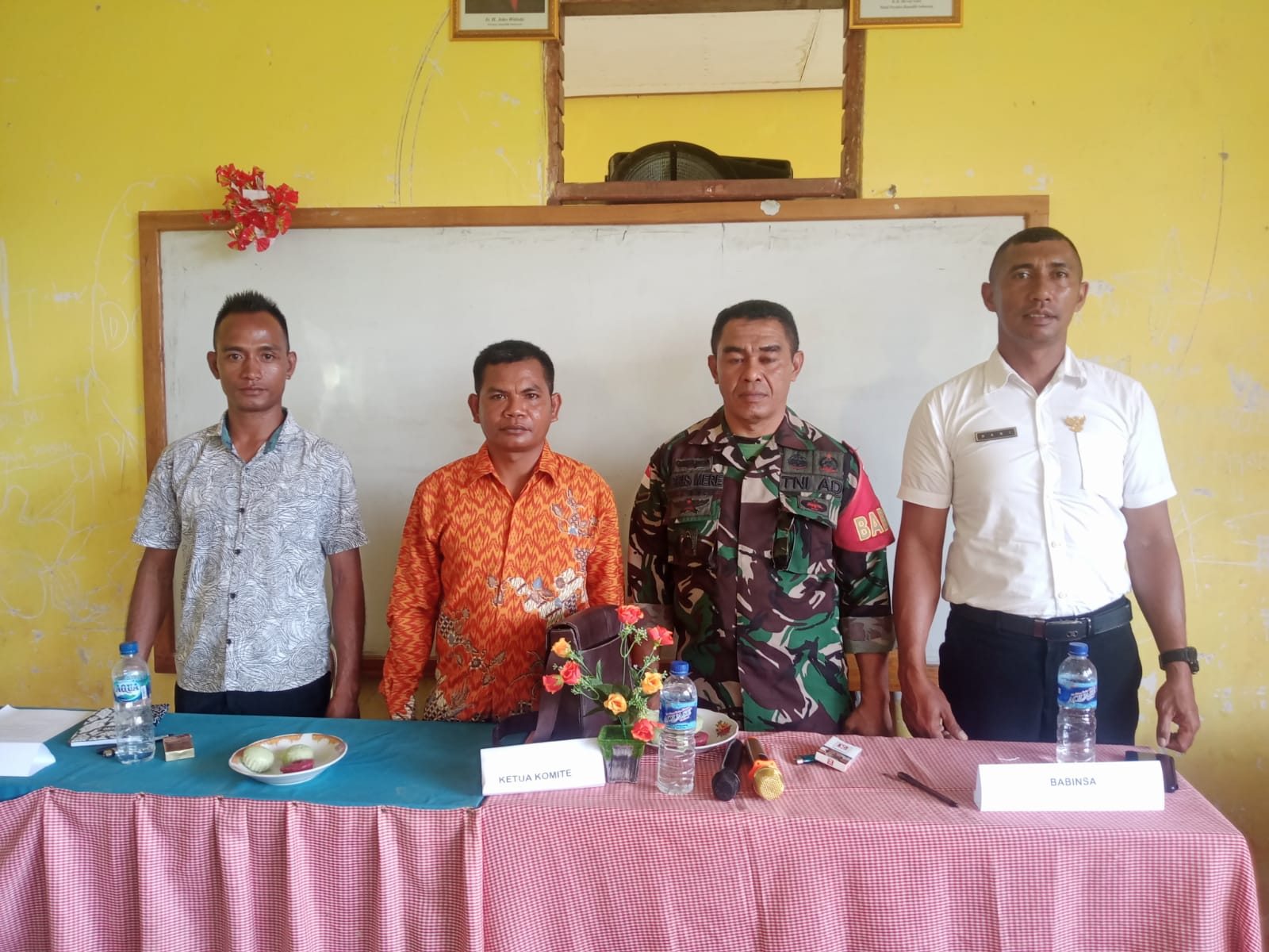 Lewat Rapat Komite Babinsa Sertu Yoris imbau jaga toleransi dan Nilai- nilai Moral