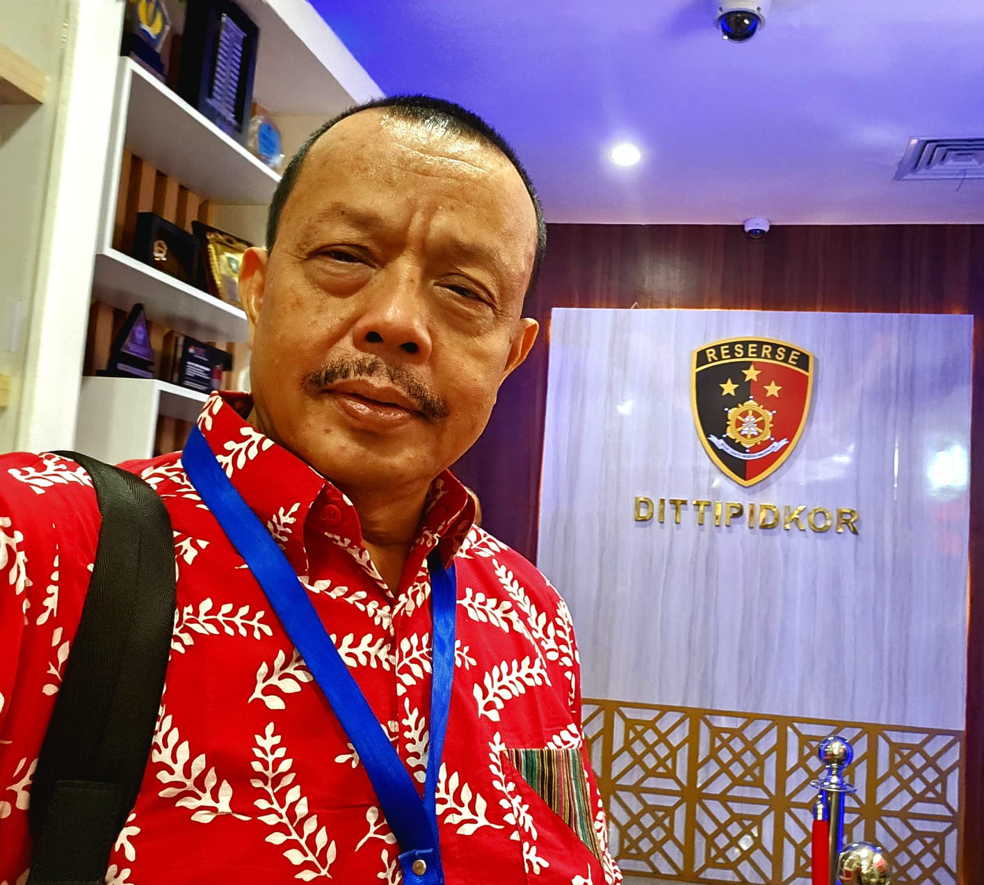 Edison Presiden LSM LIRA Mendatangi Bareskim Untuk Melaporkan Kasus Dana Hibah BUMN Yang Diduga di Korupsi Oknum PWI Pusat Rp.2,9 M