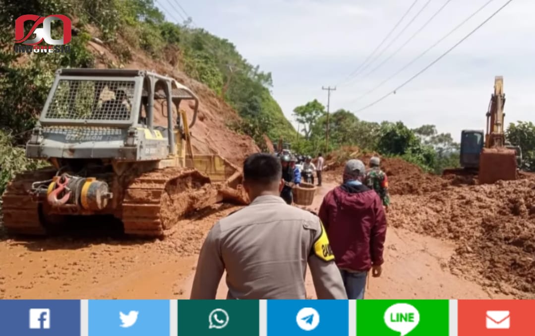 Jalan Lintas Kerinci - Merangin (Bangko) Akibat Tanah Longsor Diperbaiki BPJN IV Jambi