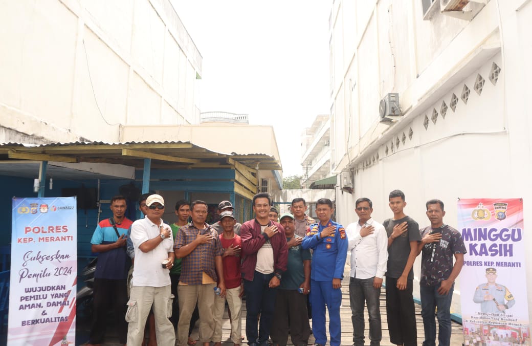 Giat Minggu Kasih, Personil Polres Ajak Para Pekerja Buruh Lepas Sukseskan Pemilu Damai
