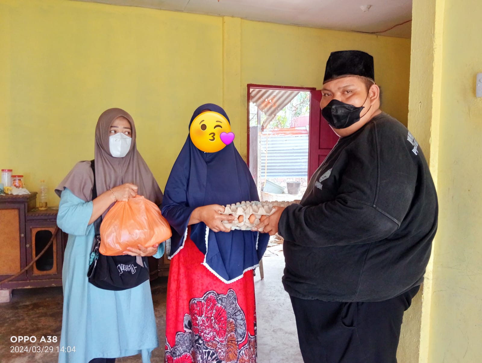 Ormas Pekat IB Meranti Kembali Salurkan Bantuan Kepada Warga Membutuhkan di Kota Selatpanjang