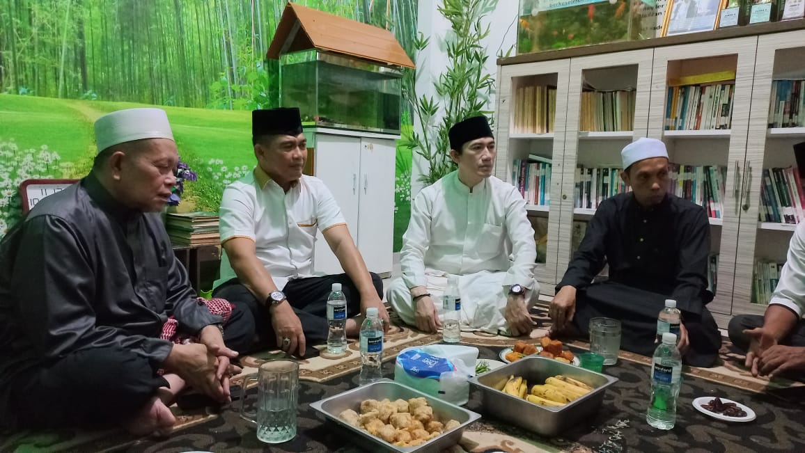 Raja Hery Mokrizal Buka Bersama di Pondok Pesantren Miftahur Rabbani : Raih Berkah Ramadhan