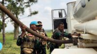 Responsif, Satgas Indo RDB Bantu Warga Yang Alami Kesulitan Air Bersih