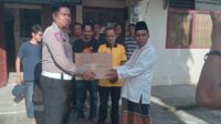 Unit Reg Ident Satlantas Polres Selayar Bagikan 200 Paket Lebaran kepada Wartawan dan Kaum Dhuafa