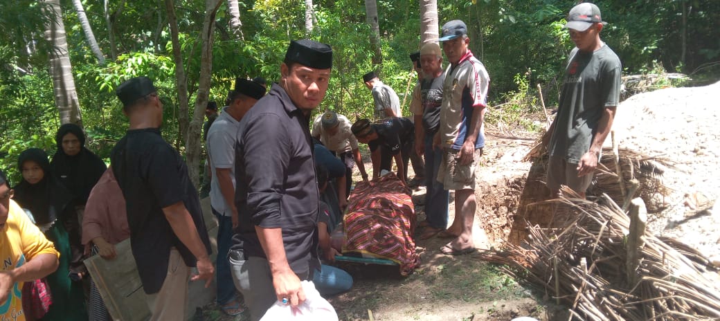 Dua Jasad Korban Laka Lantas di Dusun Boneapara Dikebumikan