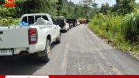 Longsor di Perbatasan Bukit Tamanang Kec. Matan Muara Siau Dengan Kec. Matan Tiang Pumpung Mengakibatkan Kabel LAN Listrik PLN Tertimbun