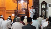 Laksanakan Sholat Idul Fitri di Masjid Agung Darussalam, Pj Bupati Bojonegoro: Momen Menumbuhkan Kepekaan Sosial