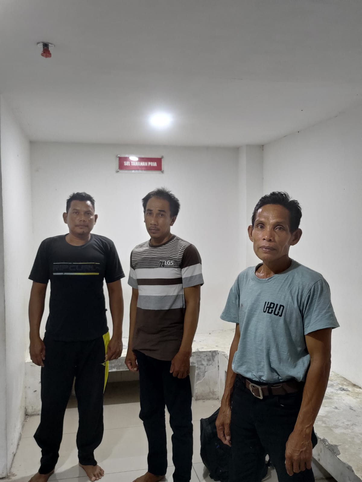 Satgas SIRI Kejaksaan Aqung Berhasil Amankan Buronan (DPO) Penangkapan Ikan Ilegal asal Kejaksaan Negri kabupaten Fak-Fak