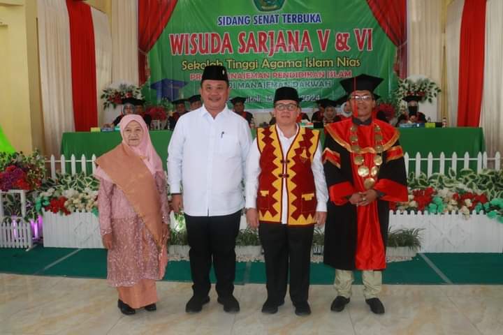 Wakil Walikota Sowa’a Laoli, SE, M.Si Menghadiri Wisuda Sekolah Tinggi Agama Islam Nias (STAI-NIAS) Tahun 2024 di Gedung Sangehao Kota Gunungsitoli