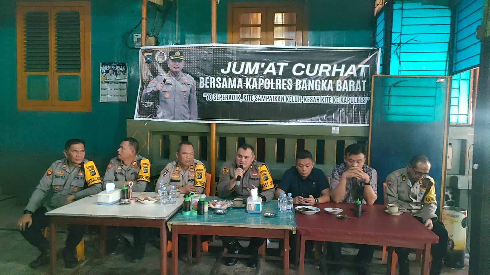 Tampung Keluhan Warga ,Polres Bangka Barat Gelar Program Jumat Curhat Di Warung Kopi Bujang