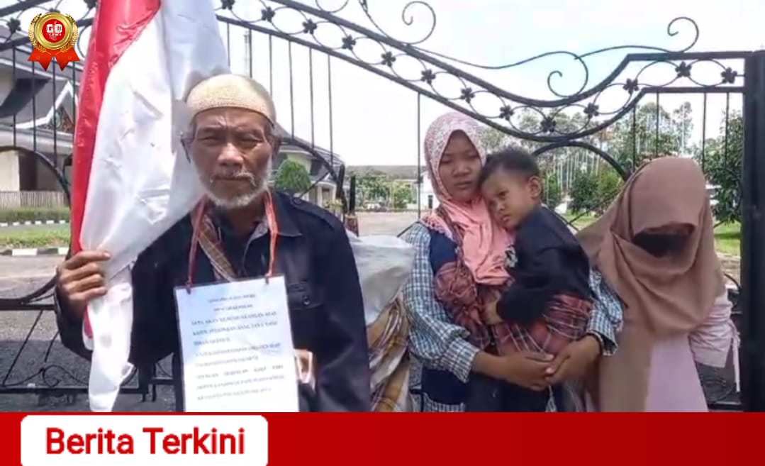 Anang Setiawan Beserta Keluarga Jalan Kaki dari Kabupaten Tebo Menuju Istana Negara Untuk Mencari Keadilan
