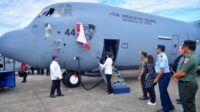 Presiden Jokowi Menyaksikan Langsung Penyerahan Pesawat Super Hercules dan Helikopter TNI AU