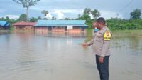 Polres Teluk Bintuni melalui Bhabinkamtibmas Gerak cepat Menindaklanjuti Bergerak Mengecek lokasi Banjir di distrik Yakora Teluk Bintuni