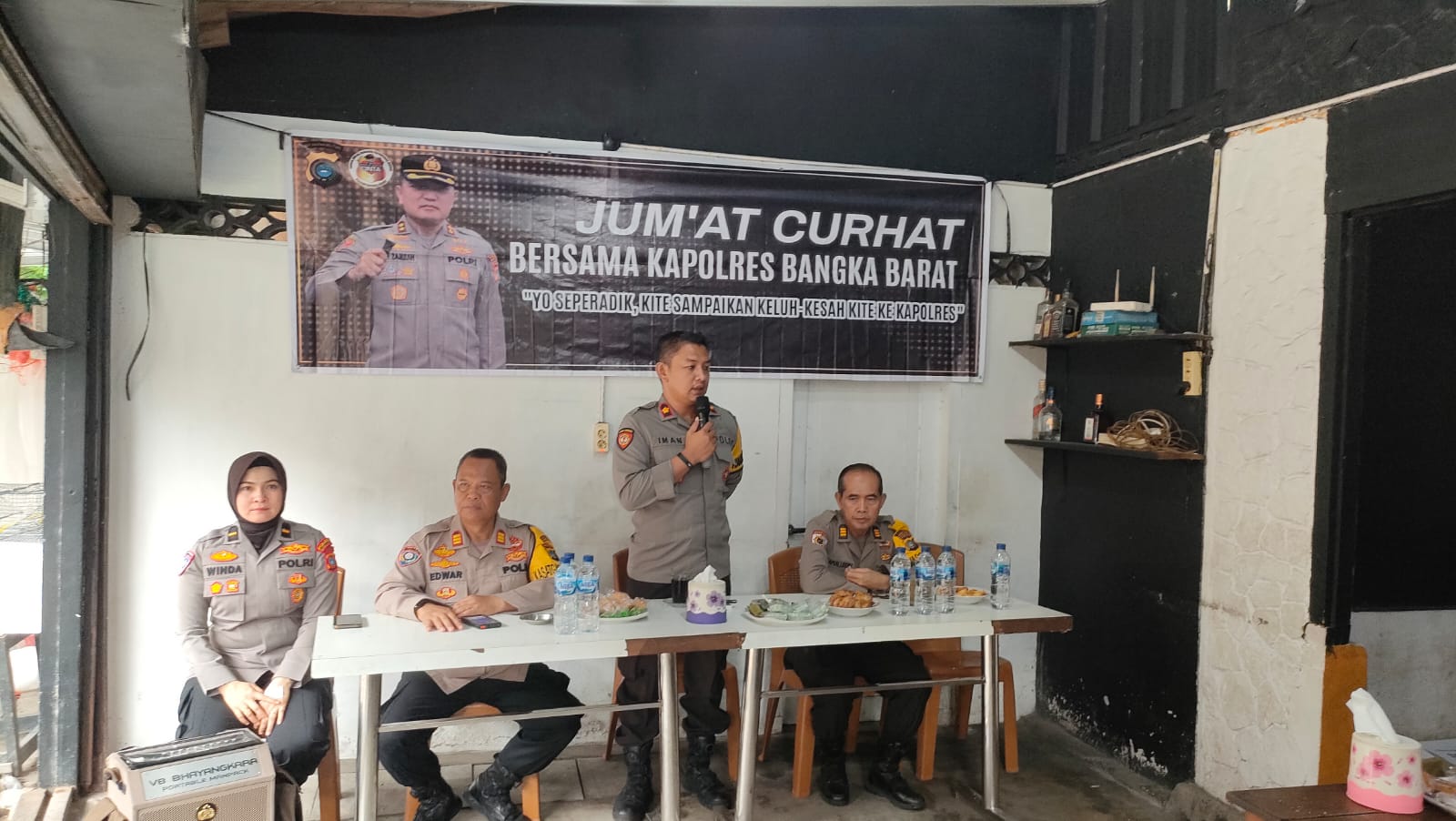 Polres Bangka Barat Gelar Program Jumat Curhat Di Warkop Angga ,Tampung Keluhan Warga Muntok