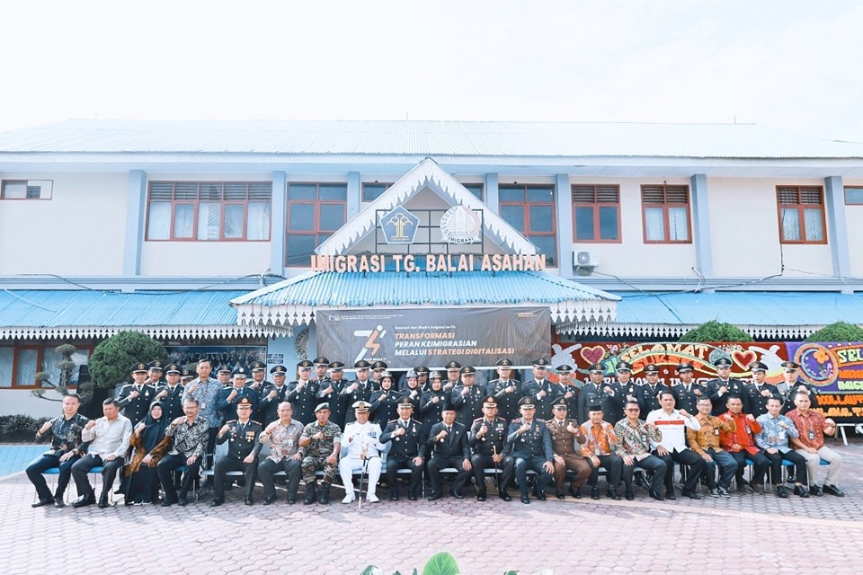 Pemerintah Kota Tanjungbalai H Waris Tholib Menghadiri Upacara Hari Bhakti Imigrasi Ke - 74.