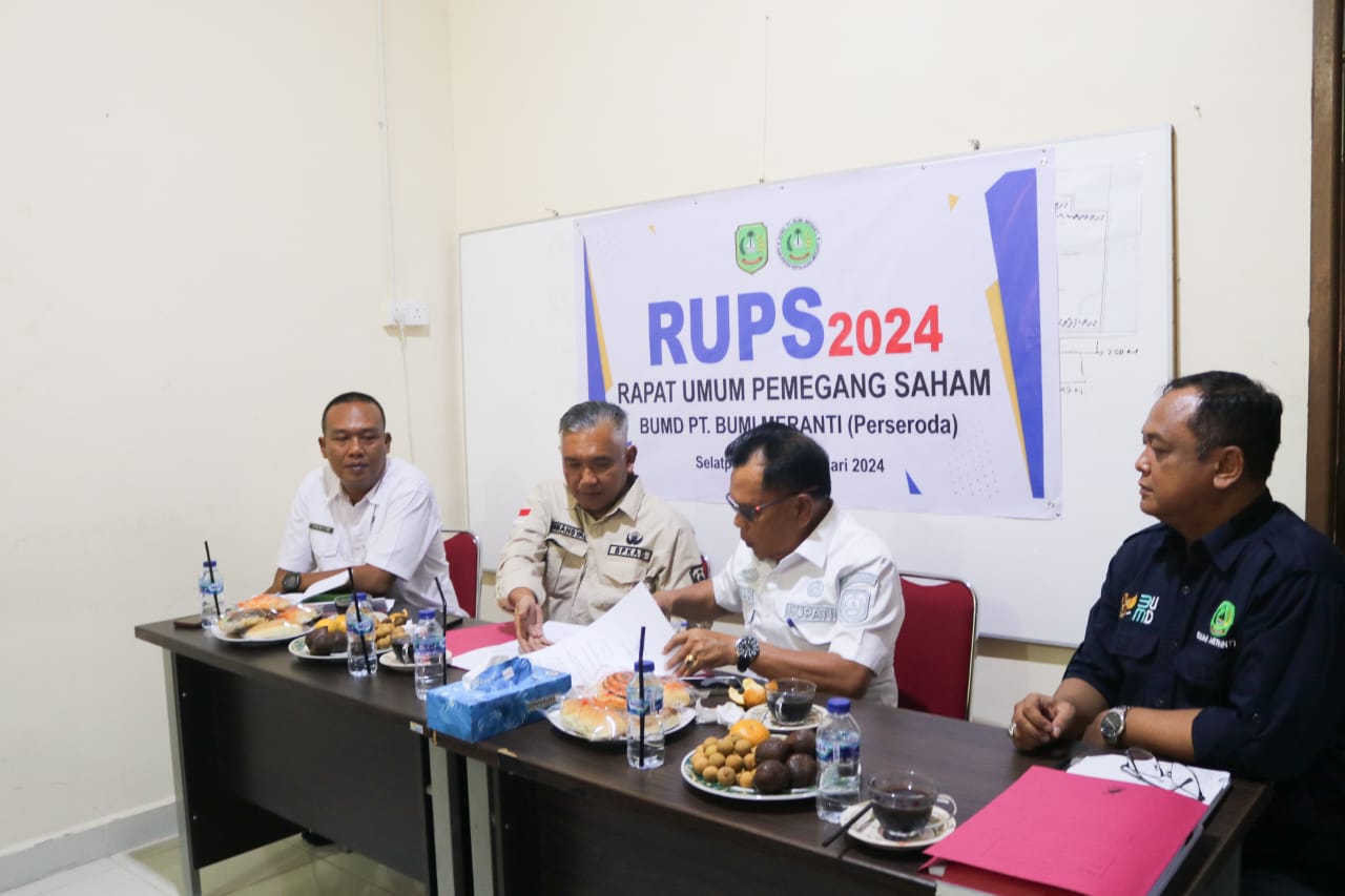 Plt Bupati Asmar Pimpin RUPS BUMD PT Bumi Meranti