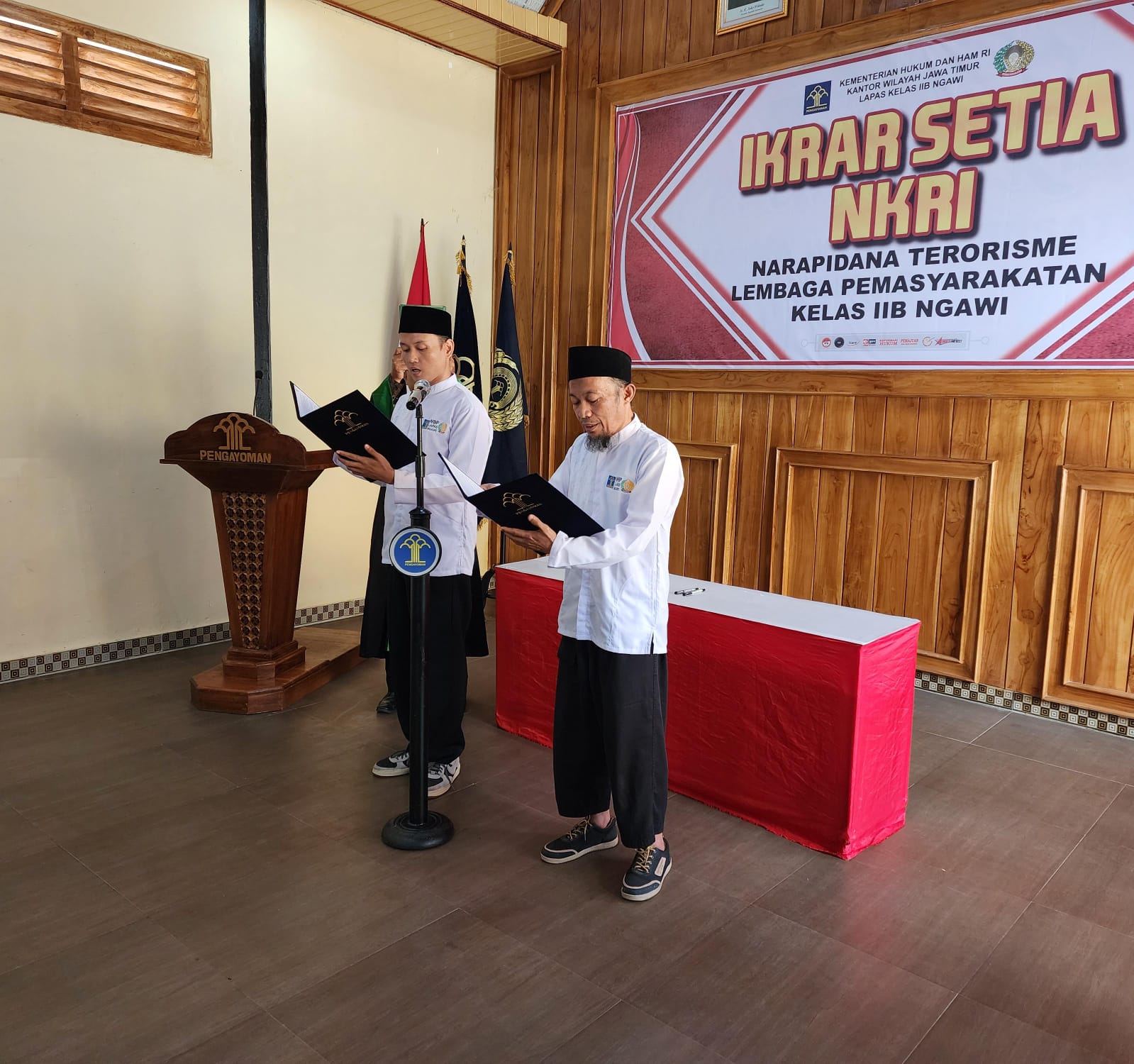 Dua Narapidana Teroris di Lapas Ngawi Ikrar Setia kepada NKRI