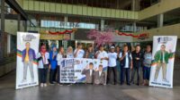 TPD Amin Kepri dan Simpul Relawan Anies Membagikan Stiker dan Pin di Botania ,Sumerland dan Pasar Mitra