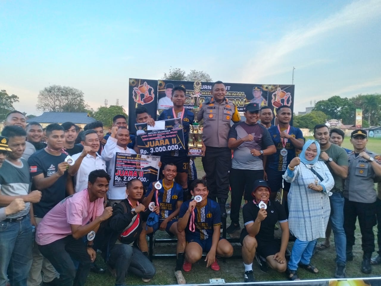 Menutup Turnamen Sepak Bola Milenial, Kapolres Tanjung Balai Himbau Warga Jaga Situasi Kamtibmas Tetap Kondusif