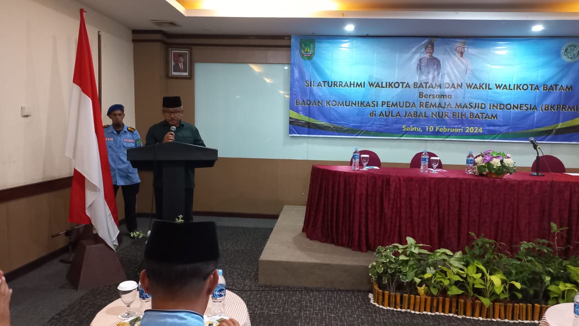Dihadiri oleh Sekda Batam H Jepridin ,Ketua Umum BKPRMI Kepri ,Zaini Cholis dan di dampingi Seketaris dan Bendahara BKPRMI