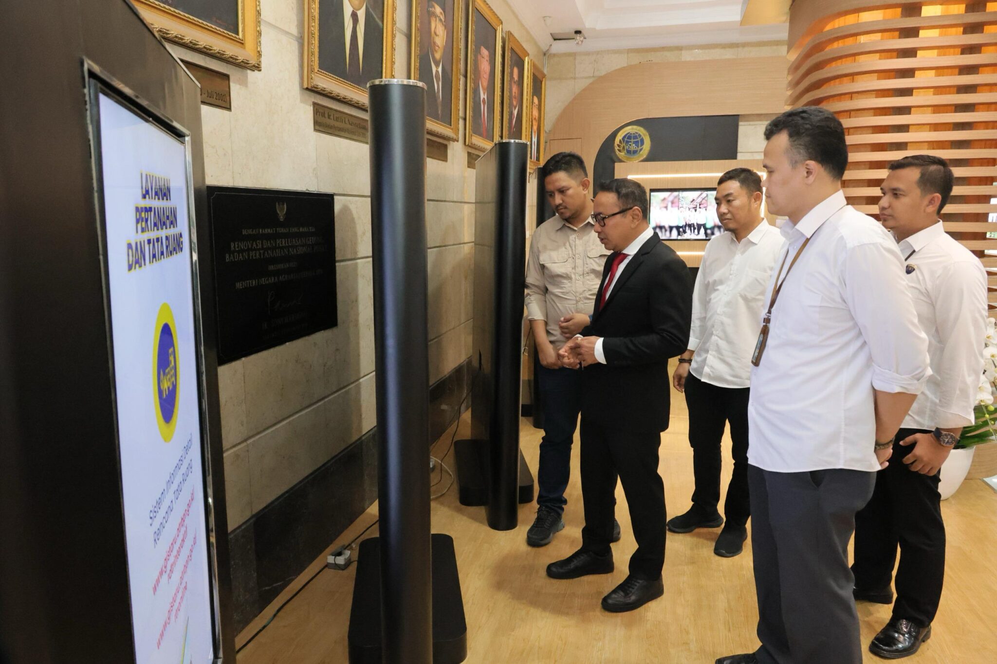Kementrian ART/PBN Terus Berkomitmen Dalam Mempermudahkan Masyarakat Dapatkan Informasi Terkait Pertanahan dan Tata Ruang,  Permohonan Melalui Website ppid.atrbpn.go.id