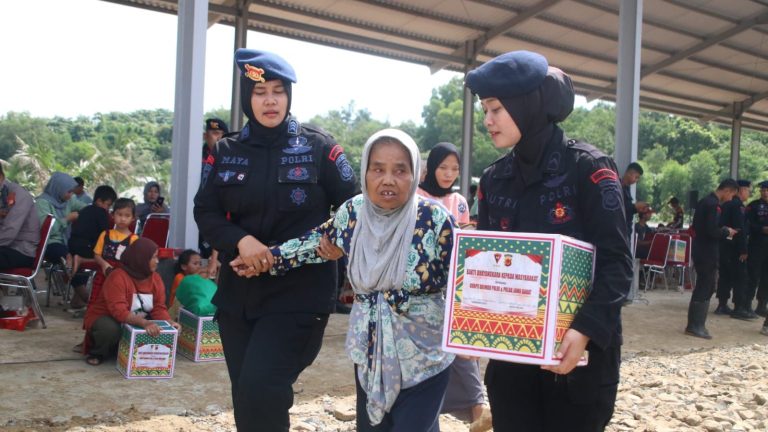 Korps Brimob Polri Gelar Bakti Sosial dan Resmikan Markas Baru di Karawang