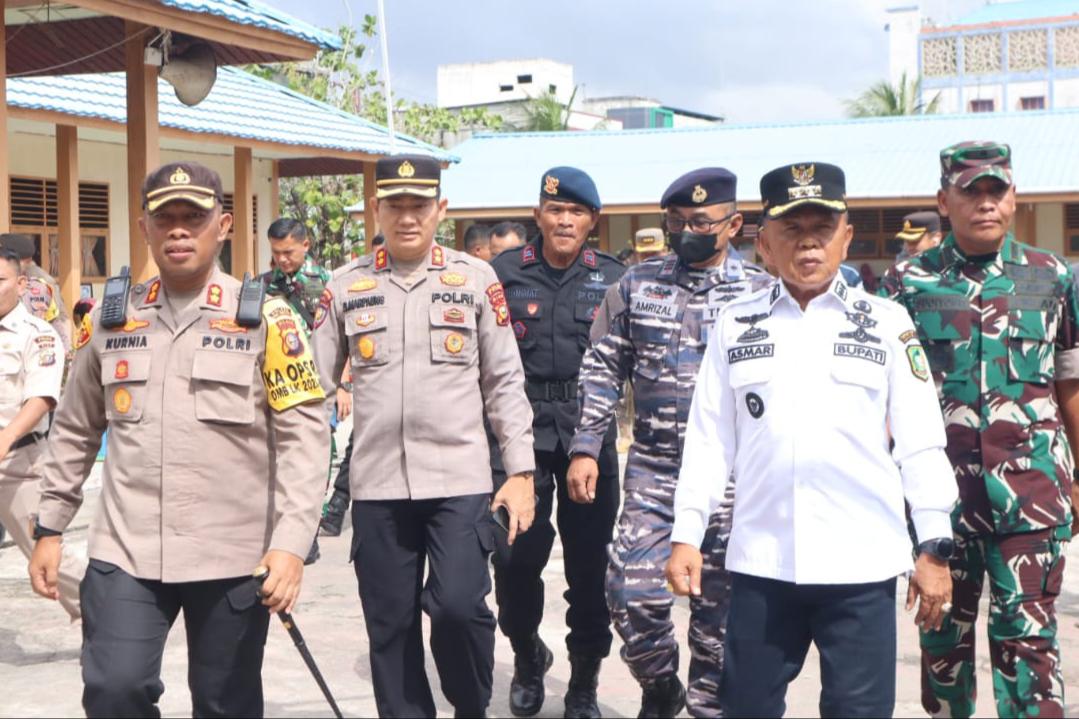 Kapolres Meranti bersama Forkopimda cek tps pastikan pemilihan berjalan lancar