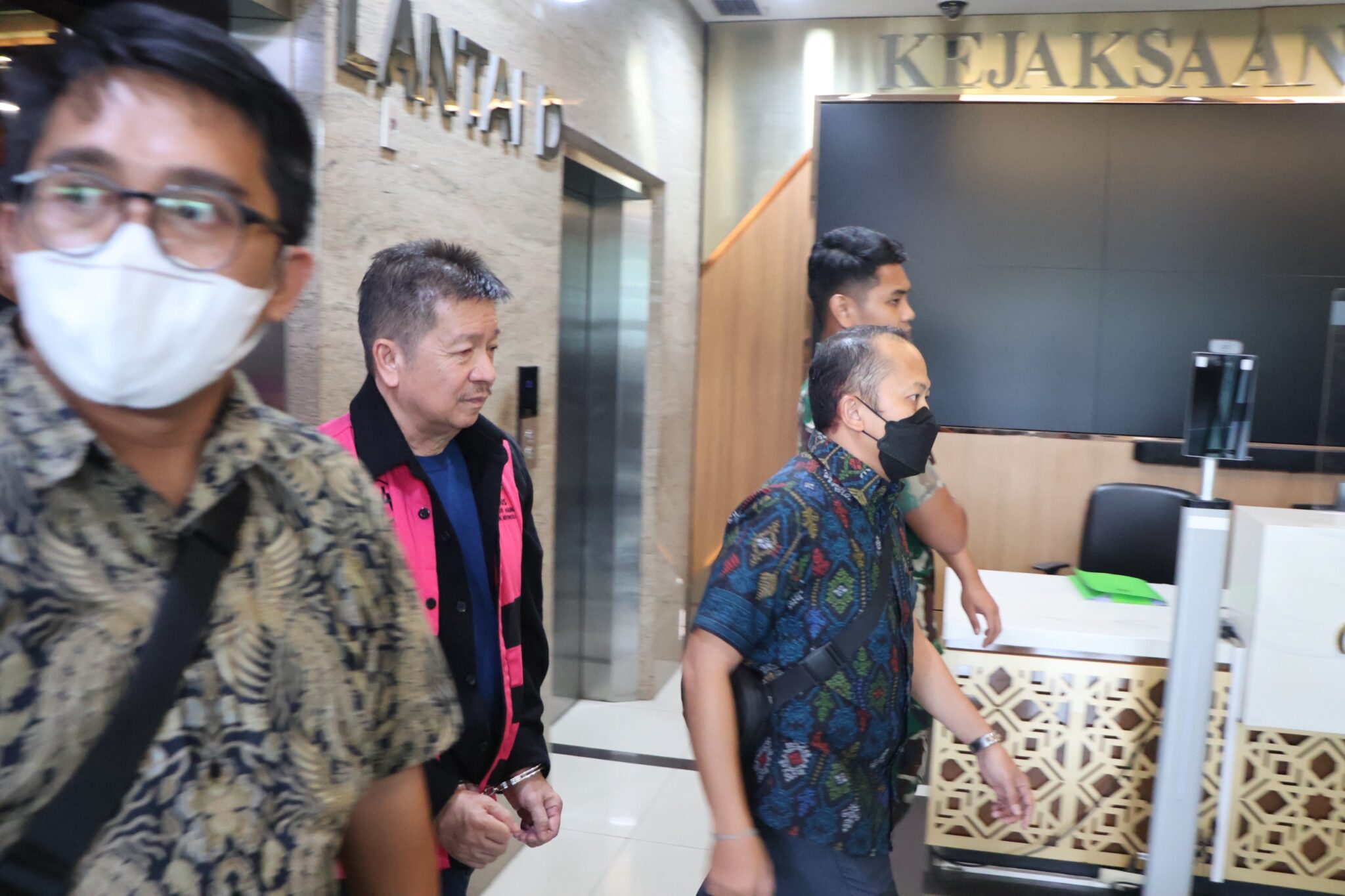 Tim Penyidik Kembali Menetapkan Lima Orang Tersangka Baru Dalam Perkara Komunitas Timah