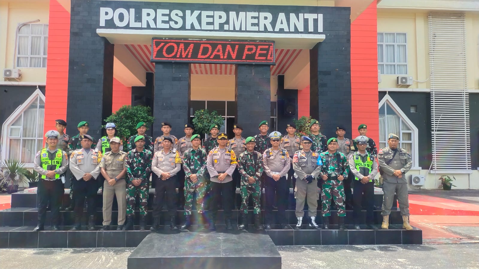 Patroli Sinergitas TNI-POLRI & SATPOL PP Pada Tahap Pleno PPK untuk Ciptakan Kamtibmas di Kab. Kep Meranti