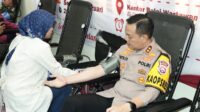 Kapolres Gresik ikut Donor Darah Peringatan Hari Pers Nasional 2024 Bersama KWG