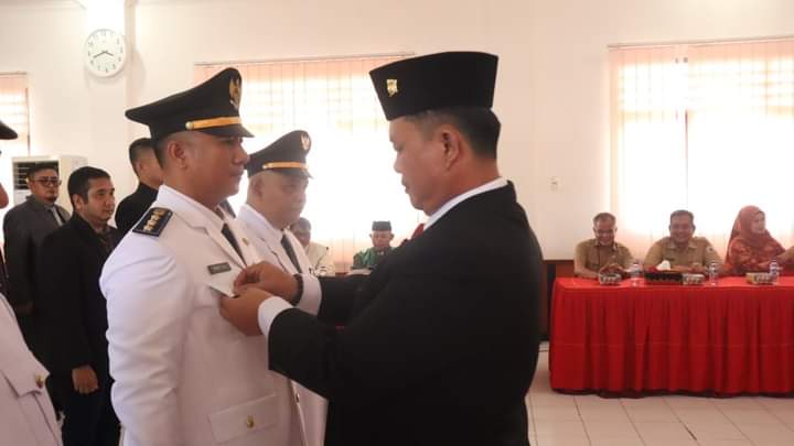 Walikota Gunungsitoli Sowa’a Laoli, SE, M.Si Melantik Sejumlah Pegawai Negeri Sipil Pada Jabatan Administrasi Dan Jabatan Fungsional