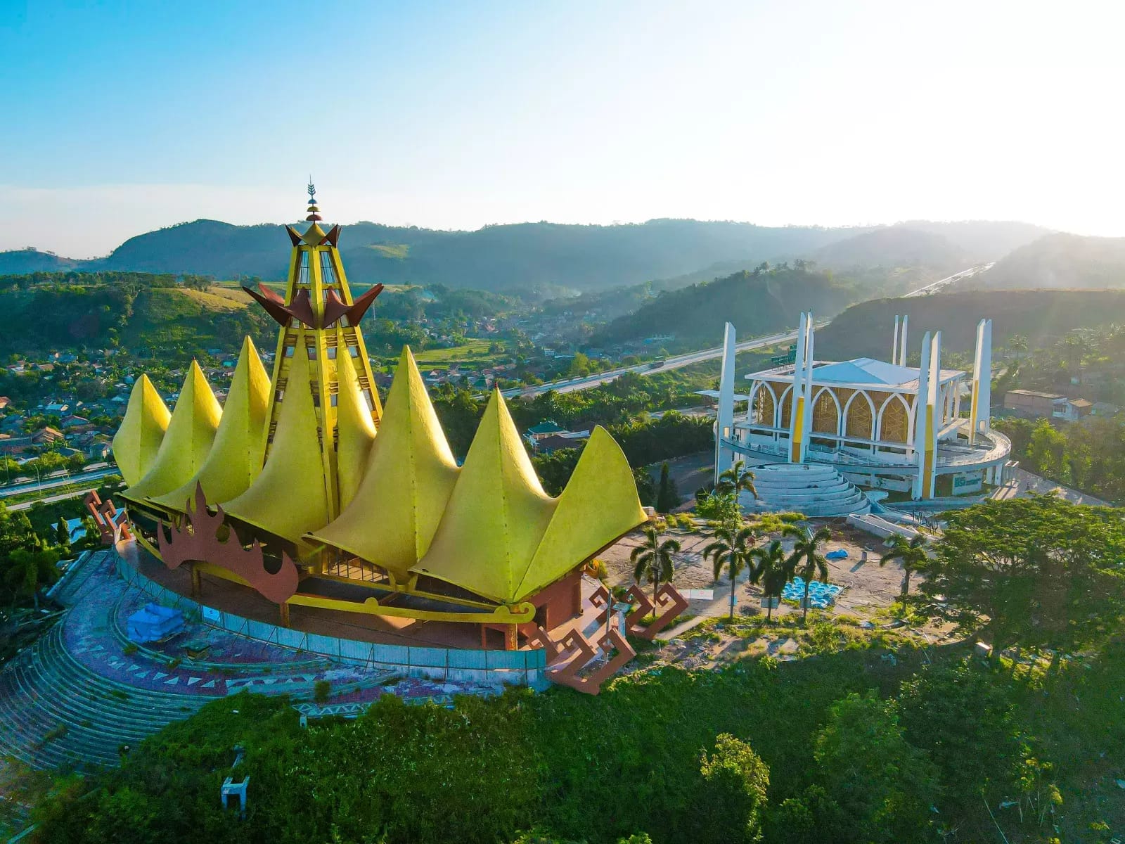 Melihat Banyaknya Antusiasme Pengunjung, ASDP Mulai Tata Siger Park di Kawasan Bakauheni Harbour City