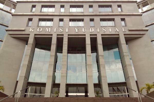 Ny. Arismanwati Amizaro Waruwu Penyambutan Tim Supervisi SUMUT Dalam Rangka Pelaksanaan Desa Tertib Administrasi PKK Tahun 2024