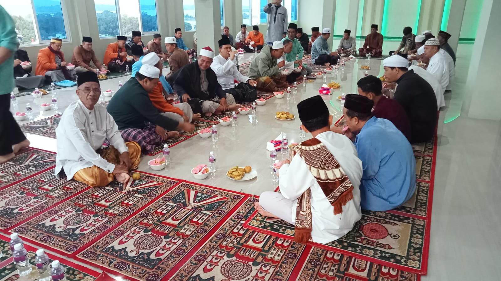 Harjen Suheri B Sc,S Ag Usai Subuh Keliling Berjamaah: Politikus Partai Ummat Menyampaikan Pesan Pemilu Damai