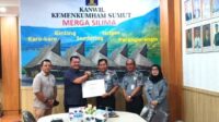 Pemkot Gunungsitoli Mendapatkan Piagam Penghargaan Tahun 2022 Dari Kementerian Hukum Dan Hak Asasi Manusia Republik Indonesia Kantor Wilayah Sumatera Utara