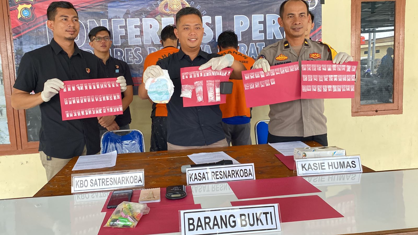 Tim Hantu Sat Resnarkoba Polres Bangka Barat Amankan Pelaku Tindak Pidana Narkotika