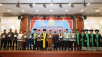 Wali Kota Tanjungbalai Menghadiri Wisuda Sarjana Ke-XV Sekolah Tinggi Agama Islam (STAI) Al-Hikmah Tanjungbalai 2024 .